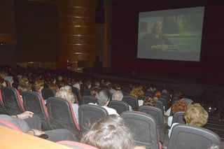 Concurrida. Con gran respuesta del público, cerca de 610 asistentes, inició ayer en el Teatro Nazas el ciclo de proyecciones de Exhibitions on Screen, con la cinta de Goya.