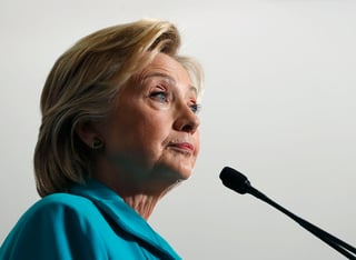 Clinton asistió a una reunión informativa que duró más de dos horas en la oficina del FBI en White Plains, Nueva York. (ARCHIVO)