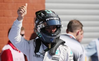 El alemán Nico Rosberg conquistó la primera posición de salida en el Gran Premio de Bélgica y tiene vía libre para recuperar el liderato. (AP)