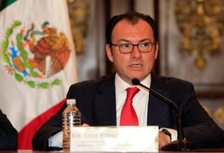 Luis Videgaray expuso que se prevén también ajustes al gasto público, como ha venido ocurriendo en los últimos años. (ARCHIVO) 