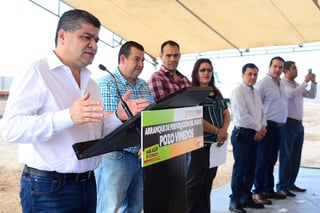 El alcalde Miguel Riquelme resaltó que en tres años, se ha realizado la perforación de un nuevo pozo cada 45 días. (TWITTER)