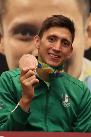 El pentatleta Ismael Hernández acepta con gusto la presión que genera ser medallista olímpico. Hernández, a Tokio 2020 desde cero