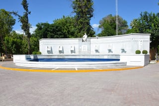 Reunión. El punto de salida en Torreón será frente a la Fuente del Pensador en punto de las seis de la tarde. (ARCHIVO)