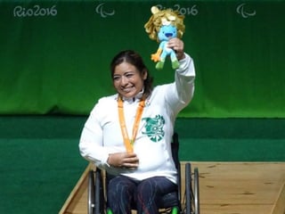on 42 años de edad, la atleta ha logrado podios en los Juegos Paralímpicos de Sydney 2000, Atenas 2004, Beijing 2008, Londres 2012 y ahora en Río 2016. (ESPECIAL)