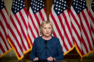 Clinton fue sometida a una revisión pormenorizada de su salid tras haber sido diagnosticada con neumonía. (ARCHIVO)