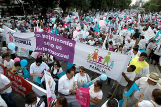Este sábado, dos grupos de manifestantes antagónicos buscan defender su concepto de familia. (ARCHIVO) 