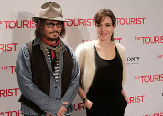 Aseguran que Jolie contrató a Laura Wasser como abogada para llevar su divorcio por recomendación de Depp, quien este año se separó de Amber Heard. (ARCHIVO) 

