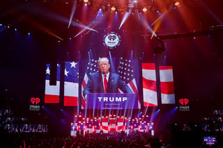 El cantante dedicó una canción al candidato Donald Trump. (AP)
