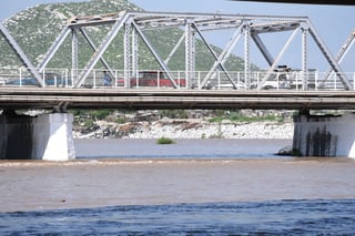 Se mantiene la coordinación con las diferentes instancias de gobierno ante la posibilidad de que vuelva a correr agua por el lecho del río Nazas. (ARCHIVO)