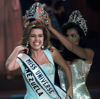 Centro de la discusión. Alicia Machado fue nombrada Miss Universo en 1996.