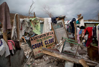En total, Matthew dejó tras su paso por Haití -el 4 de octubre- a dos millones de personas afectadas, de las cuales un millón requieren de asistencia humanitaria de emergencia para sobrevivir. (ARCHIVO)