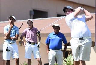 Hoy se definirán a los ganadores en sus diferentes categorías del tradicional Torneo Anual de Golf en el Campestre La Rosita, en Torreón. (Fotografías de Jesús Galindo)