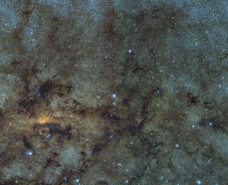 Las RR Lyrae son estrellas variables con un brillo que fluctúa regularmente y que se encuentran en poblaciones estelares antiguas de más de 10,000 millones de años de edad. (EFE)