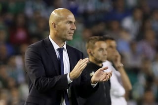 'Hoy en día no hay equipos pequeños, era un campo difícil, pero hemos empezado muy fuertes y al final es complicado para los rivales cuando jugamos así', recalcó Zidane. (EFE)