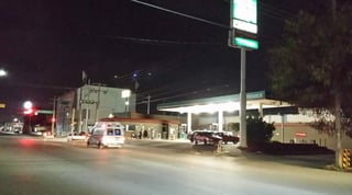 La mayoría de los negocios ubicados en la calle Cuauhtémoc en la colonia Anáhuac se han visto afectados por robos, algunos durante la madrugada y otros cometidos en horarios de servicio. 