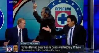 De inmediato, usuarios de redes sociales hicieron eco por el choque entre ambos pesos pesados del análisis futbolístico mexicano.
