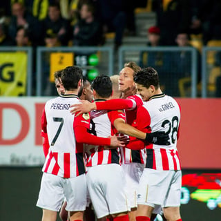 PSV Eindhoven derrotó 1-0 al Sparta y llegó a 21 puntos en la Eredivisie de Holanda. (Archivo)