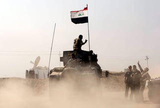 Operativo. Las fuerzas iraquíes y curdas han estado luchando contra el Estado Islámico en varios pueblos y ciudades.