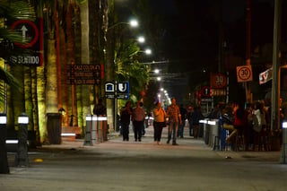 Daños. Para identificar a comerciantes,  paseantes y conductores del Paseo Morelos causantes de vandalismo, colocan cámaras. (Fernando Compeán)