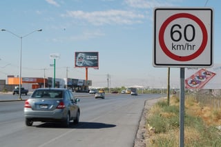 La recomendación principal es para que los conductores atiendan las recomendaciones viales, tengan precaución porque los límites de velocidad en Torreón son de 60 kilómetros por hora. (ARCHIVO)