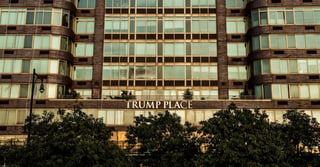Se trata de tres edificios en el Upper West Side, la mayoría con vistas al río Hudson, con más de 1,300 inquilinos, y en cuya fachada se lee con grandes letras doradas 'Trump Place'. (ARCHIVO)