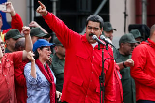 Respuesta. El presidente de Venezuela, Nicolás Madur convocó a una reunión del Consejo de Defensa de la Nación.