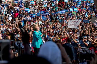 Meta. Hillary Clinton concluyó una gira de dos días por Florida, donde cortejó principalmente el voto latino.