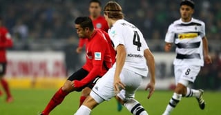 Con este resultado, Eintracht escala y se ubica en la sexta posición con 15 puntos mientras el Borussia se queda en el noveno sitio con 12 puntos. (TWITTER)