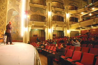 Consultar. La programación del teatro puede ser consultada en la página del Isauro Martínez.