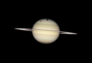 Saturno es un planeta gaseoso diez veces mayor que la Tierra formado fundamentalmente por hidrógeno. (ARCHIVO)