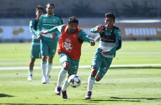 El 29 de septiembre se registró el primer gol santista en la Bombonera, por conducto de Carlos 'Topoyo' Orozco. El partido terminó en empate 1-1 en el debut de Armando Archundia.
