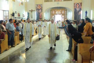 Con agradecimiento. Los sacerdotes, laicos, trabajadores y religiosas participarán en la peregrinación de la Diócesis de Torreón. (Ramón Sotomayor)
