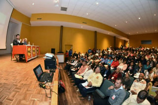 Participantes. Cerca de 300 militantes del PRC participaron en el taller que se ofreció en el museo del Bosque V. Carranza. (CORTESÍA)