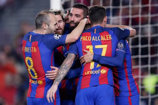 Con gol de Lionel Messi al minuto 16, triplete de Ardan Turan al 50, 53 y 67; luego de este resultado el equipo español se posiciona como líder del grupo C con 15 unidades. (AP)