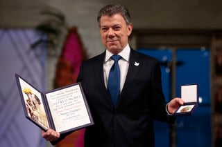Tarea. Juan Manuel Santos llamó a toda Colombia a construir una paz 'estable y duradera'.