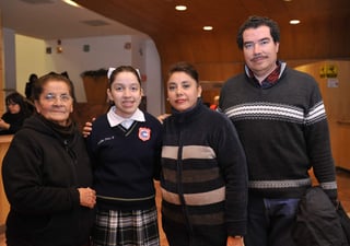 Isabel, Cecy, Patricia y Javier