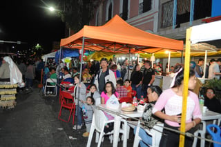 Especiales. Plazas y Mercados de Torreón emitió cuatro tipos de permisos especiales por las fechas navideñas. (Ramón Sotomayor)