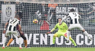 Gonzalo Higuaín anotó el único gol en el triunfo de Juventus. (EFE)
