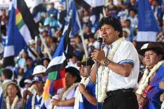 Comicios. El presidente de Bolivia, Evo Morales, aceptó postularse en los comicios para 2019.