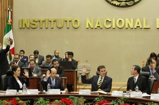 Se modifica un anexo del Reglamento de Elecciones que expidió el Consejo General, respecto al registro de precandidatos y candidatos. (ARCHIVO)