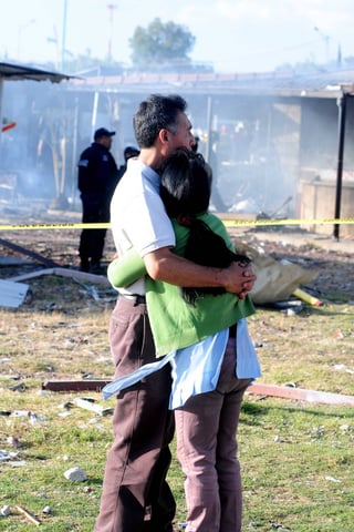 Daño. La explosión en Tultepec dañó a muchas familias, algunas de ellas aún esperan un milagro. 