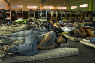 Frontera. Centros de atención en Juárez, Tijuana, Mexicali, Reynosa y Matamoros se encuentran desbordados de migrantes. 