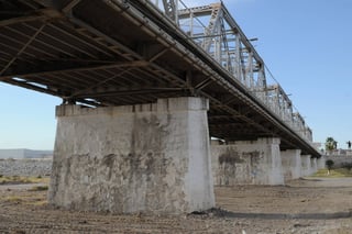 Listos. Torreón ya tiene los recursos autorizados para iniciar con el mantenimiento del Puente Plateado y el Puente Solidaridad. (Ramòn Sotomayor)