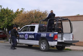 Robo. Elementos de la Policía Municipal acudieron al domicilio tras enterarse del robo. (ARCHIVO)
