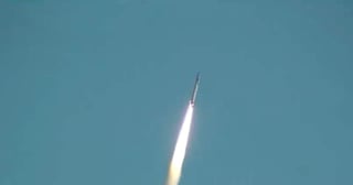 Con un tamaño cinco veces menor que uno convencional, el cohete está diseñado para poner en órbita satélites de hasta 4 kilogramos a una altitud de hasta 2,000 kilómetros. (ESPECIAL)