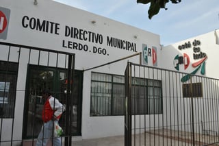 PRI. El Comité Municipal del PRI en Lerdo dio un voto de confianza al gobernador de Durango, José Rosas Aispuro. 