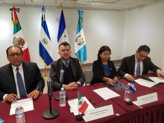 El documento establece una presidencia rotatoria de seis meses, que se dará conforme a un orden alfabético. Comenzará la cónsul de El Salvador. (NOTIMEX)