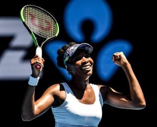 Venus Williams, de 36 años de edad, avanzó a los cuartos de final luego de derrotar 6-3, 7-5 a Mona Barthel. (EFE)