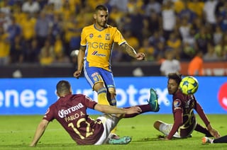 La figura. Ismael Sosa anotó dos de los cuatro goles de Tigres en la victoria
ante América. (Jam Media)