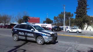 Alrededor de 30 unidades policiacas se encuentran patrullando y cuidando los principales accesos al ITS, UANE, Tecnológico de Monterrey (campus Saltillo), Universidad del Valle de México, Facultades de la Universidad Autónoma de Coahuila (campus Rectoría y Campo Redondo). (EL SIGLO DE TORREÓN) 